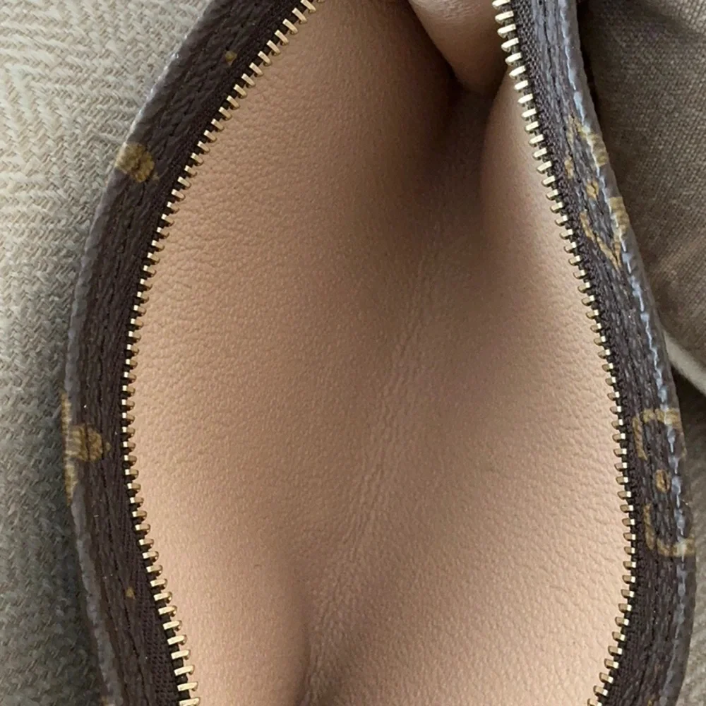 LOUIS VUITTON Authentic Zippy Pouch Monogram Unbranded Good Chain & Tassel - Picture 7 of 9